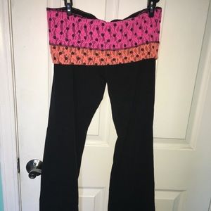 -🖤Victoria’s Secret Pink yoga pants-